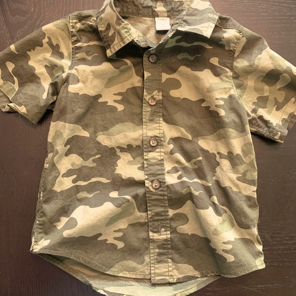 Old Navy boys Button up collared shirt